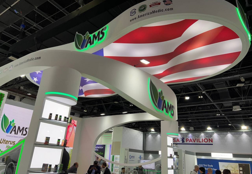 Команда Лоран на міжнародній медичній виставці Arab Health 2024
